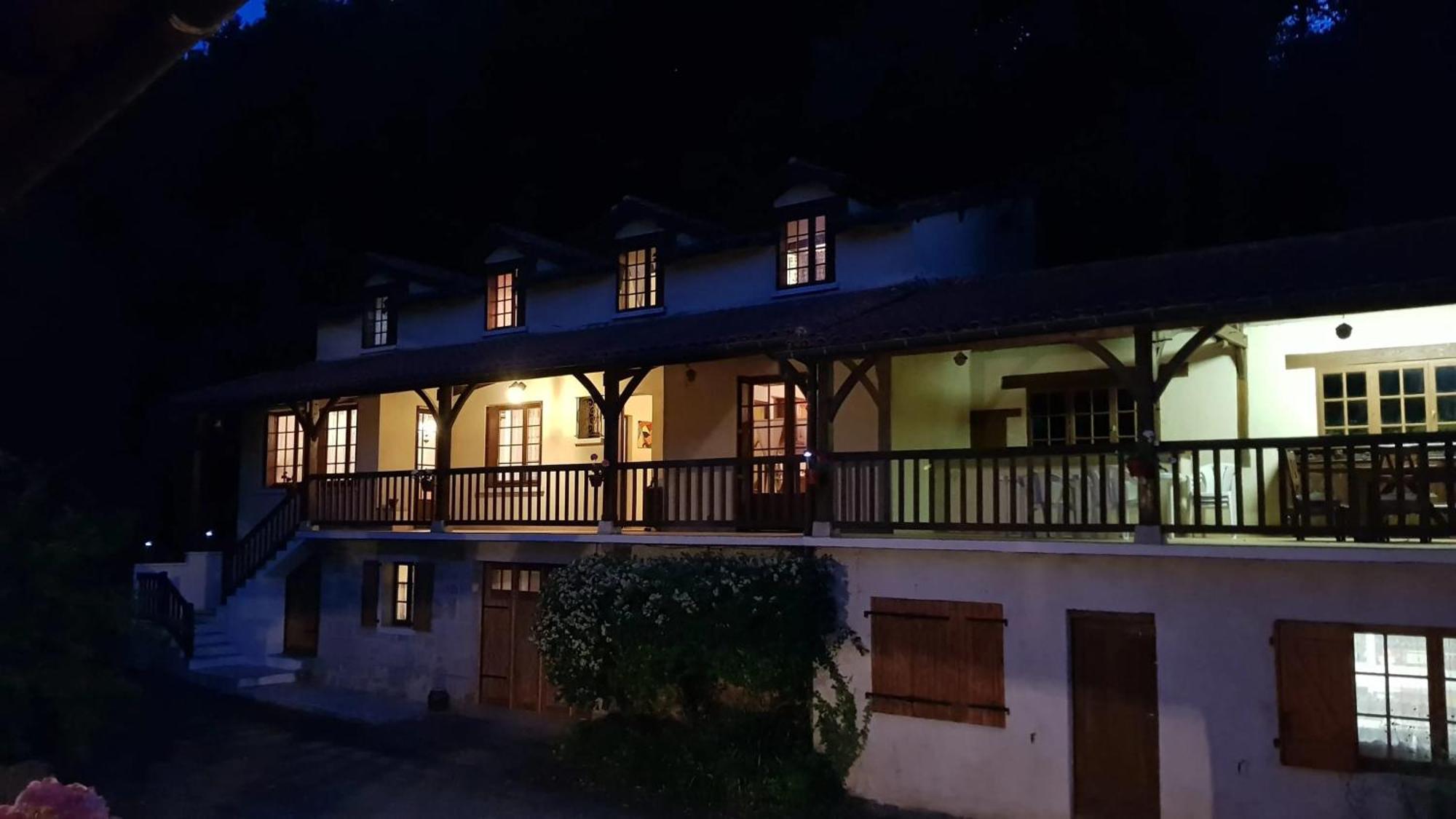 Villa Confortable A Milhars Avec Piscine Privee ภายนอก รูปภาพ